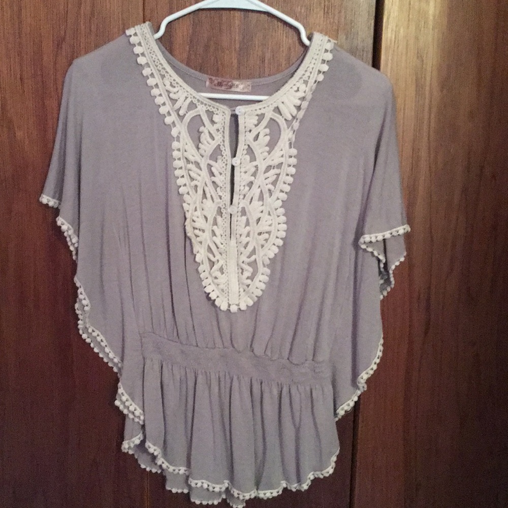 Gray and creme top